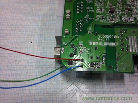 DIY：自制自帶電池供電的無(wú)線(xiàn)路由器