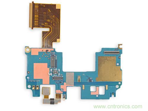 牛人強(qiáng)拆！新HTC One(M8)真機(jī)精密做工難修理